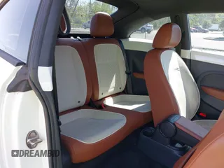 2015 Volkswagen Beetle Fleet Edition z VIN 3VWF17AT0FM655321, wystawiony jako IAAI lot #42386548 z przebiegiem 120 215 mil mil oraz . Historia ofert i sprzedaży dostępna na DreamBid. Obrazek 8.