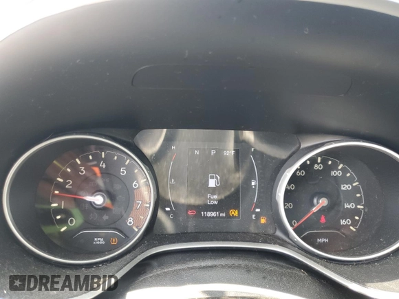 2019 Jeep Compass Latitude with VIN 3C4NJCBB5KT851039, listed as a Copart auction lot 58818155 with 118,961 mi miles and Clean title. Bid and sale history available at DreamBid. Image 9.