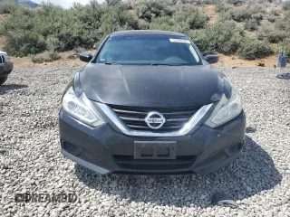 2016 Nissan Altima SL with VIN 1N4AL3AP0GC179292, listed as a Copart auction lot 52998365 with 228,545 mi miles and Salvage Title. Bid and sale history available at carsss.com. Image 5.