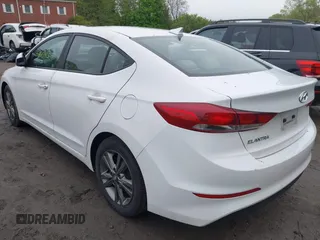 2017 Hyundai Elantra Limited z VIN 5NPD84LF8HH117065, wystawiony jako IAAI lot #42160413 z przebiegiem 107 525 mil mil oraz . Historia ofert i sprzedaży dostępna na DreamBid. Obrazek 3.