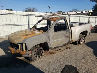 2008 Chevrolet Silverado 1500 Work Truck with VIN 1GCEC14X38Z302268, listed as a Copart auction lot 87200414 with 0 mi miles and Salvage Title. Bid and sale history available at carsss.com. Image 1.