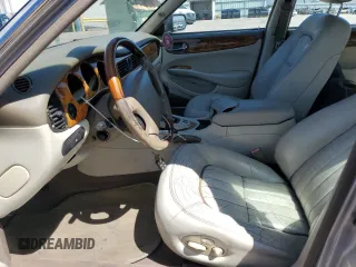 2003 Jaguar XJ 8 z VIN SAJDA14C23LF59484, wystawiony jako Copart lot #50304475 z przebiegiem Nie podano mil oraz Czysty tytuł • Clean title. Historia ofert i sprzedaży dostępna na DreamBid. Obrazek 7.