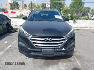 2018 Hyundai Tucson SEL with VIN KM8J33A43JU689679, listed as a IAAI auction lot 42093598 with 91,833 mi miles. Bid and sale history available at carsss.com. Image 12.