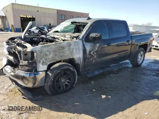 2017 Chevrolet Silverado 1500 LT with VIN 3GCUKREC2HG333665, listed as a Copart auction lot 46138725 with Not Provided miles and Salvage Title. Bid and sale history available at DreamBid. Image 1.