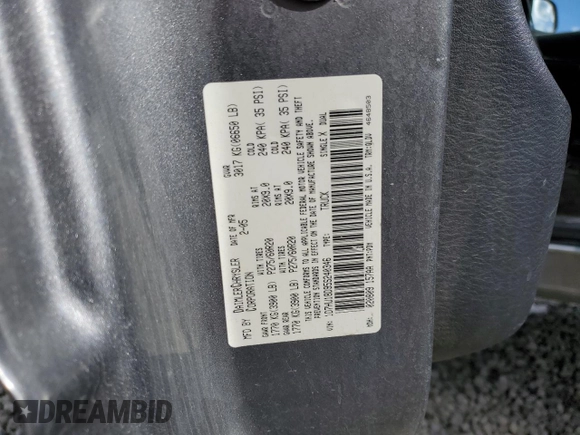 2005 Dodge 1500 SLT z VIN 1D7HU18D95S240346, wystawiony jako Copart lot #56873935 z przebiegiem 306 734 mil mil oraz Szkoda całkowita • Salvage title. Historia ofert i sprzedaży dostępna na DreamBid. Obrazek 12.