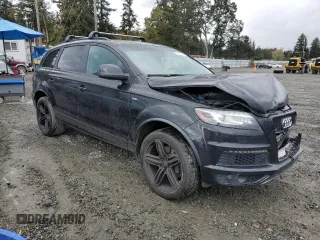 2013 Audi Q7 Prestige with VIN WA1WMAFE3DD015379, listed as a Copart auction lot 77213144 with 111,033 mi miles and Salvage title. Bid and sale history available at DreamBid. Image 4.