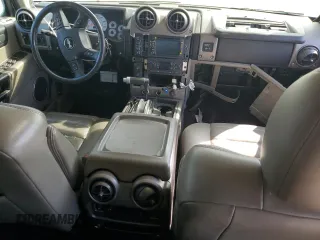 2004 Hummer H2 with VIN 5GRGN23U24H104327, listed as a Copart auction lot 74150914 with 181,933 mi miles and Salvage Title. Bid and sale history available at carsss.com. Image 8.