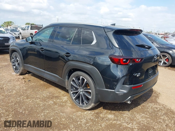 2023 Mazda CX-50 S Premium Plus с VIN 7MMVABEM0PN138970, выставлен на аукционе IAAI как лот 42017075 с пробегом 35 691 миль миль и . История ставок и продаж доступна на DreamBid. Изображение 3.