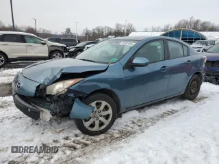 2011 Mazda Mazda3 i Sport with VIN JM1BL1UG0B1414132, listed as a Copart auction lot 44361085 with 153,977 mi miles and Salvage Title. Bid and sale history available at carsss.com. Image 1.