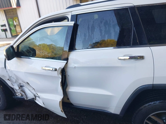 2017 Jeep Grand Cherokee Limited with VIN 1C4RJEBG9HC846715, listed as a IAAI auction lot 41949141 with 88,068 mi miles. Bid and sale history available at carsss.com. Image 14.