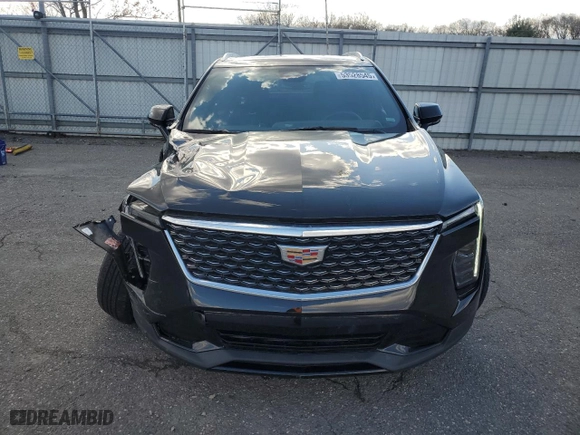 2024 Cadillac XT4 FWD Premium Luxury with VIN 1GYFZCR41RF205418, listed as a Copart auction lot 53528545 with 20,376 mi miles and Clean Title. Bid and sale history available at carsss.com. Image 5.