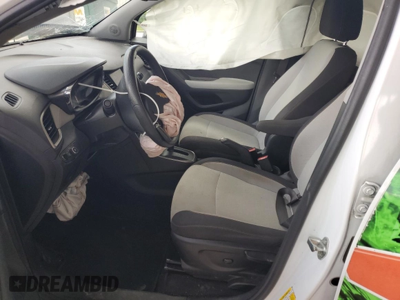 2020 Chevrolet Trax LS with VIN 3GNCJKSB6LL304890, listed as a Copart auction lot 60427315 with Not provided miles and Salvage title. Bid and sale history available at DreamBid. Image 7.