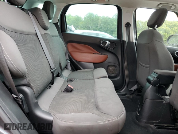 2014 FIAT 500L Trekking with VIN ZFBCFADH1EZ026288, listed as a Copart auction lot 71416144 with 97,674 mi miles and Salvage Title. Bid and sale history available at carsss.com. Image 10.
