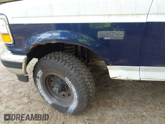 1995 Ford Bronco Eddie Bauer with VIN 1FMEU15NXSLA12108, listed as a IAAI auction lot 42670168 with 204,555 mi miles and . Bid and sale history available at DreamBid. Image 14.
