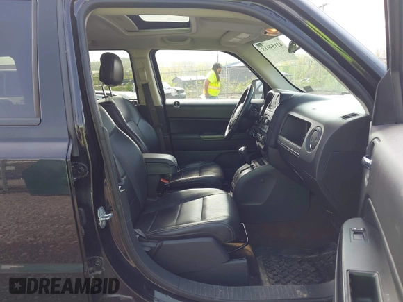 2015 Jeep Patriot High Altitude with VIN 1C4NJRFB4FD232375, listed as a IAAI auction lot 42154618 with 153,281 mi miles and . Bid and sale history available at carsss.com. Image 5.