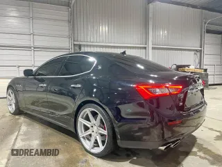 2014 Maserati Ghibli S Q4 z VIN ZAM57RTA9E1112724, wystawiony jako Copart lot #57189295 z przebiegiem 45 525 mil mil oraz Szkody całkowita. Historia ofert i sprzedaży dostępna na DreamBid. Obrazek 3.