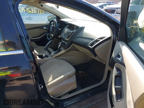2012 Ford Focus SEL with VIN 1FAHP3H27CL251676, listed as a IAAI auction lot 41768765 with 196,206 mi miles. Bid and sale history available at carsss.com. Image 5.