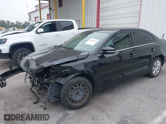 2013 Volkswagen Jetta SE с VIN 3VWDX7AJ2DM414183, выставлен на аукционе IAAI как лот 42489925 с пробегом 52 617 миль миль и . История ставок и продаж доступна на DreamBid. Изображение 2.