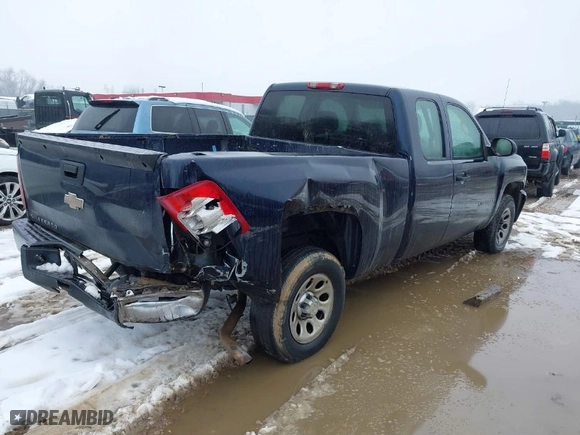 2008 Chevrolet Silverado 1500 Work Truck with VIN 1GCEC19XX8Z293125, listed as a IAAI auction lot 41540875 with 268,582 mi miles. Bid and sale history available at carsss.com. Image 4.