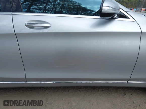 2015 Mercedes-Benz S-Class S 550 with VIN WDDUG8CBXFA151686, listed as a IAAI auction lot 41770180 with 132,516 mi miles. Bid and sale history available at carsss.com. Image 6.
