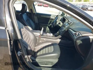 2017 Ford Fusion SE with VIN 3FA6P0HD5HR165895, listed as a IAAI auction lot 42130227 with 85,545 mi miles. Bid and sale history available at carsss.com. Image 5.