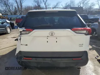 2019 Toyota RAV4 XLE Premium with VIN 2T3A1RFV5KW042879, listed as a Copart auction lot 46245415 with 92,238 mi miles and Salvage Title. Bid and sale history available at carsss.com. Image 6.