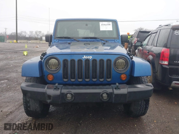 2010 Jeep Wrangler Unlimited Sahara with VIN 1J4BA5H17AL166915, listed as a IAAI auction lot 41561508 with 252,337 mi miles. Bid and sale history available at carsss.com. Image 12.