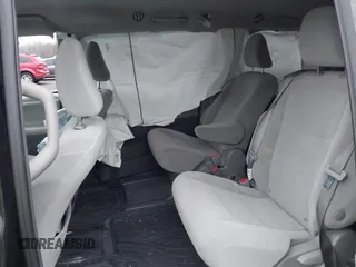 2019 Toyota Sienna LE Auto Access Seat with VIN 5TDKZ3DC6KS988342, listed as a IAAI auction lot 41456926 with 91,799 mi miles and . Bid and sale history available at DreamBid. Image 8.
