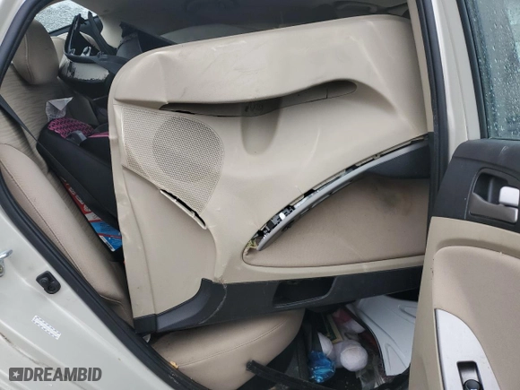 2016 Hyundai Accent SE with VIN KMHCT4AE6GU003909, listed as a Copart auction lot 52086775 with 0 mi miles and Salvage Title. Bid and sale history available at carsss.com. Image 10.