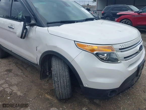 2014 Ford Explorer Limited with VIN 1FM5K8F84EGB74076, listed as a IAAI auction lot 41560599 with 186,258 mi miles. Bid and sale history available at carsss.com. Image 20.