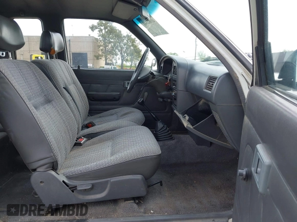 1994 Toyota Pickup с VIN 4TARN93P8RZ286013, выставлен на аукционе IAAI как лот 41982341 с пробегом 262 878 миль миль и . История ставок и продаж доступна на DreamBid. Изображение 5.