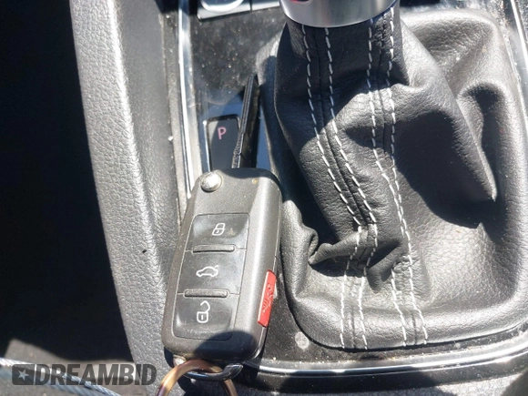 2016 Volkswagen Jetta Sport с VIN 3VWD17AJ0GM275032, выставлен на аукционе IAAI как лот 42392336 с пробегом 68 473 миль миль и . История ставок и продаж доступна на DreamBid. Изображение 11.