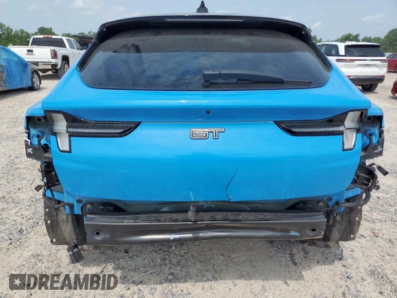 2022 Ford Mustang Mach-E GT z VIN 3FMTK4SX7NMA59975, wystawiony jako Copart lot #57422535 z przebiegiem 44 564 mil mil oraz Szkoda całkowita • Salvage title. Historia ofert i sprzedaży dostępna na DreamBid. Obrazek 6.