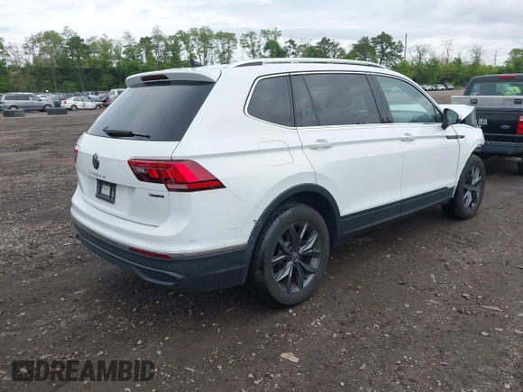 2022 Volkswagen Tiguan SE z VIN 3VV2B7AX8NM109450, wystawiony jako IAAI lot #42248707 z przebiegiem 18 603 mil mil oraz . Historia ofert i sprzedaży dostępna na DreamBid. Obrazek 4.