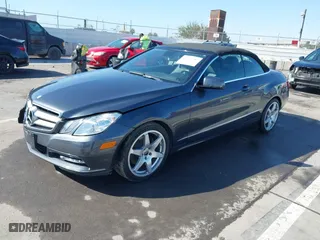 2013 Mercedes-Benz E-Class E 350 with VIN WDDKK5KF1DF203781, listed as a IAAI auction lot 41755980 with 62,692 mi miles. Bid and sale history available at carsss.com. Image 17.