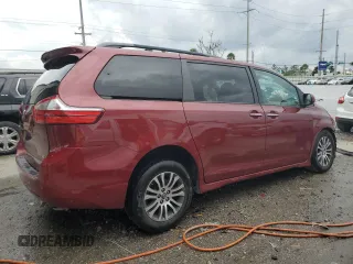 2018 Toyota Sienna XLE Auto Access Seat with VIN 5TDYZ3DC4JS915964, listed as a Copart auction lot 45853275 with 92,614 mi miles and Non repairable. Bid and sale history available at DreamBid. Image 3.