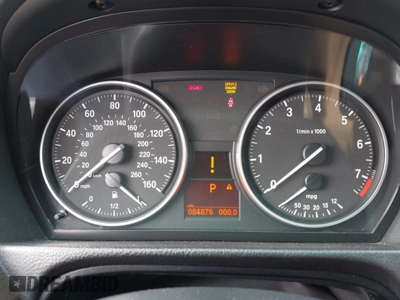 2011 BMW 3 Series 328i with VIN WBAPH5G53BNM80849, listed as a IAAI auction lot 41942772 with 84,876 mi miles. Bid and sale history available at carsss.com. Image 7.