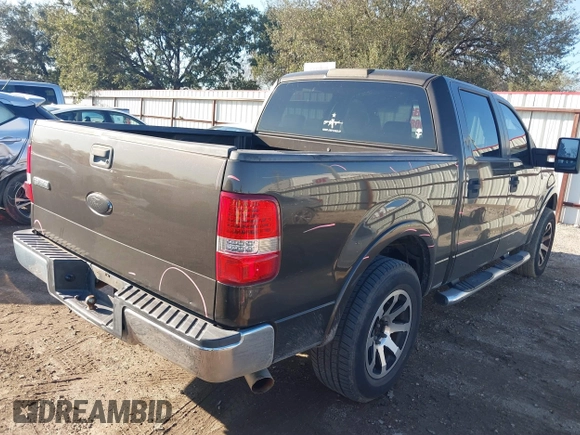 2008 Ford F-150 XLT z VIN 1FTPW12V18KB96106, wystawiony jako IAAI lot #41661206 z przebiegiem 251 729 mil mil oraz . Historia ofert i sprzedaży dostępna na DreamBid. Obrazek 4.