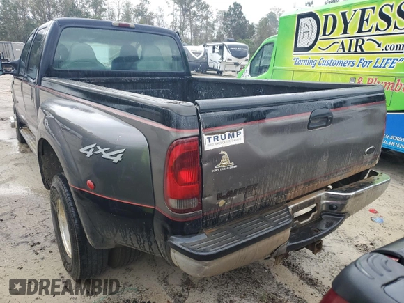 2002 Ford F-350 XL z VIN 1FTWW33F92EB51645, wystawiony jako Copart lot #79216984 z przebiegiem Nie podano mil oraz Szkoda całkowita • Salvage title. Historia ofert i sprzedaży dostępna na DreamBid. Obrazek 6.
