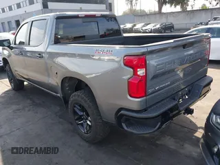2020 Chevrolet Silverado 1500 LT Trail Boss with VIN 3GCPYFED9LG237690, listed as a IAAI auction lot 41470921 with 19,181 mi miles. Bid and sale history available at carsss.com. Image 3.