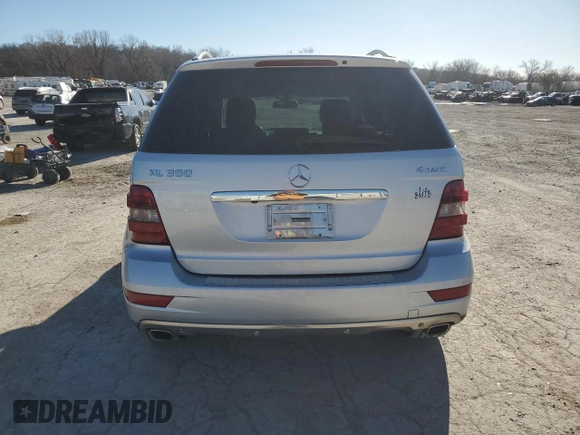 2010 Mercedes-Benz M 350 z VIN 4JGBB8GB6AA595906, wystawiony jako Copart lot #83924074 z przebiegiem 256 717 mil mil oraz Szkoda całkowita • Salvage title. Historia ofert i sprzedaży dostępna na DreamBid. Obrazek 6.