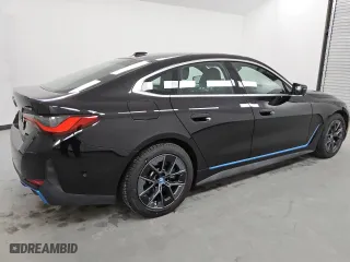 2024 BMW i4 xDrive40 with VIN WBY83FB05RFS78234, listed as a Copart auction lot 53400425 with 20,731 mi miles and Clean Title. Bid and sale history available at carsss.com. Image 3.