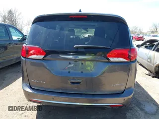 2017 Chrysler Pacifica Limited with VIN 2C4RC1GGXHR744875, listed as a IAAI auction lot 42080773 with 86,896 mi miles and . Bid and sale history available at DreamBid. Image 15.