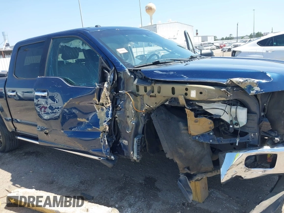 2015 Ford F-150 XL with VIN 1FTEW1CG9FKE02714, listed as a IAAI auction lot 42006913 with 151,809 mi miles. Bid and sale history available at carsss.com. Image 6.