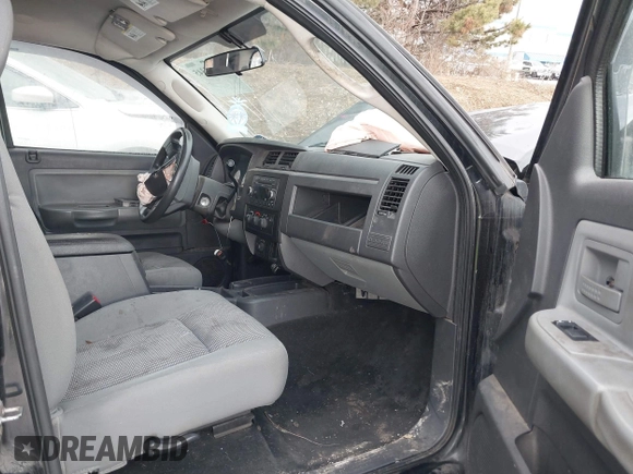 2011 Ram Dakota Bighorn/Lonestar with VIN 1D7RW3GK3BS579433, listed as a IAAI auction lot 41455345 with 95,356 mi miles. Bid and sale history available at carsss.com. Image 5.