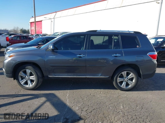2012 Toyota Highlander Limited with VIN 5TDDK3EH2CS134845, listed as a IAAI auction lot 41431233 with 65,409 mi miles. Bid and sale history available at carsss.com. Image 14.