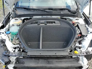 2024 Polestar 2 z VIN YSMFD3KA4RL223132, wystawiony jako Copart lot #55746955 z przebiegiem 6101 mil mil oraz Szkody całkowita. Historia ofert i sprzedaży dostępna na DreamBid. Obrazek 11.
