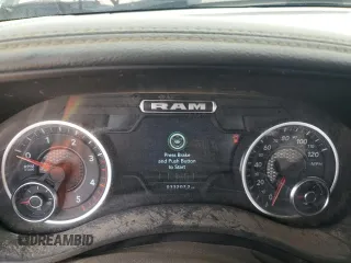 2024 Ram 2500 Laramie with VIN 3C6UR5FL9RG355268, listed as a Copart auction lot 50527165 with 33,207 mi miles and Salvage title. Bid and sale history available at DreamBid. Image 9.