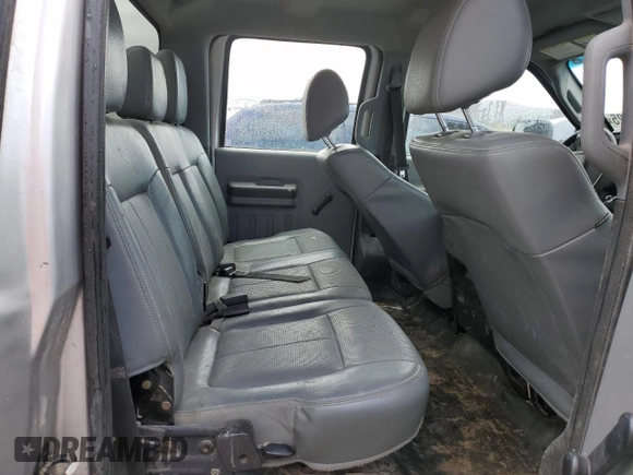 2015 Ford F-350 z VIN 1FT8W3AT5FEA04410, wystawiony jako Copart lot #51262725 z przebiegiem 272 827 mil mil oraz Czysty tytuł • Clean title. Historia ofert i sprzedaży dostępna na DreamBid. Obrazek 10.