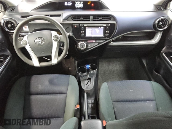 2016 Toyota Prius One z VIN JTDKDTB31G1121940, wystawiony jako Copart lot #52518575 z przebiegiem 75 287 mil mil oraz Czysty tytuł • Clean title. Historia ofert i sprzedaży dostępna na DreamBid. Obrazek 8.